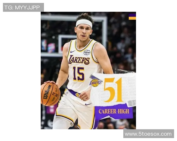 湖人最新伤情！里夫斯拉伤腹股沟或缺席关键战，东契奇轻松备战信心十足