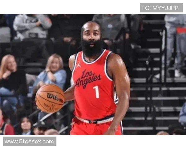 裁掉保罗!换来一场大胜,哈登27+9+3,小卡21+6,快船认清现实了